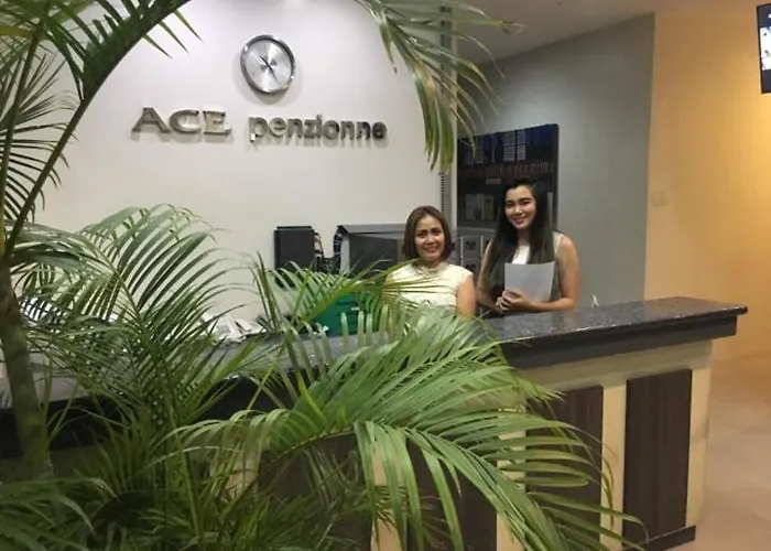 Ace Penzionne 여관 3*